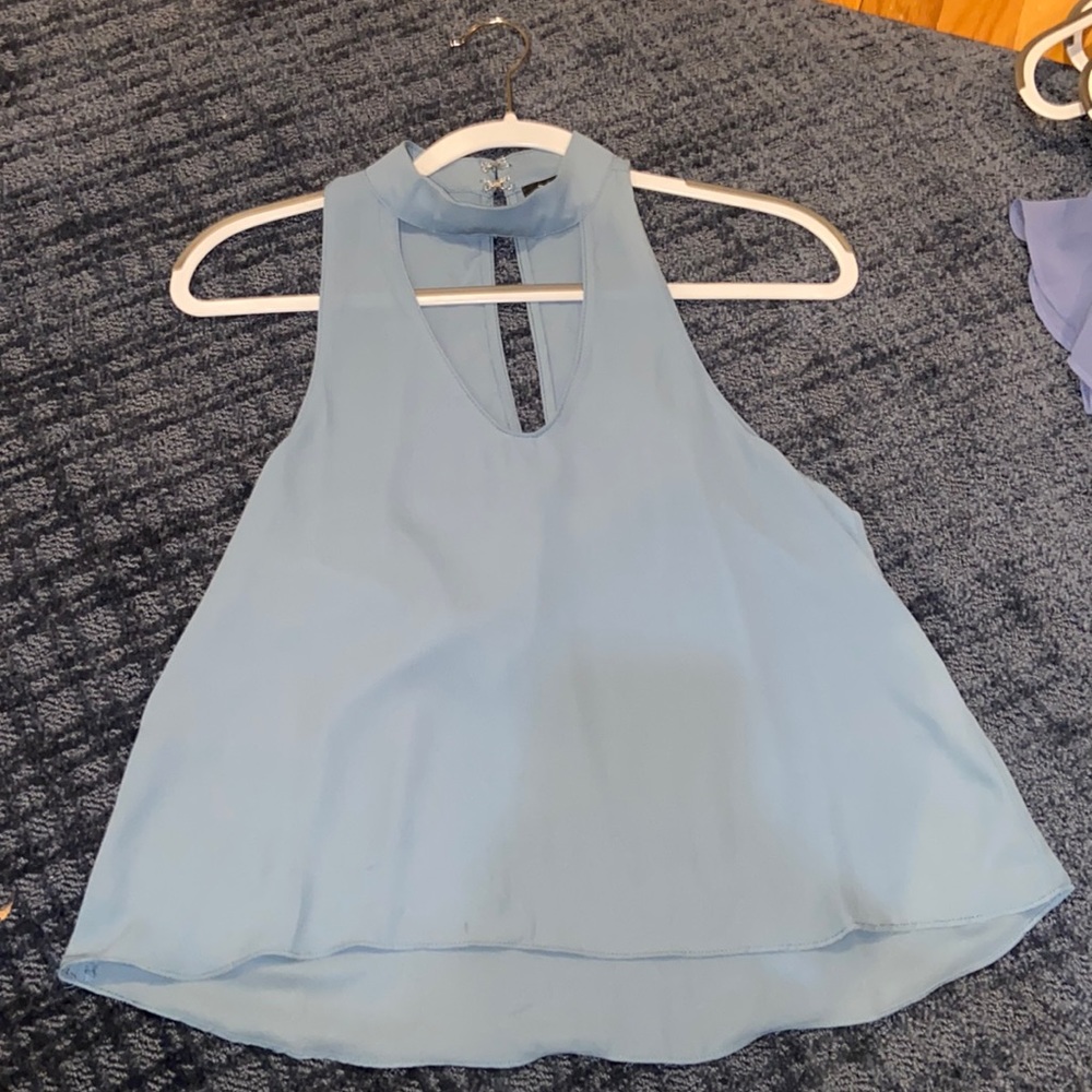 Keyhole blousy tank top